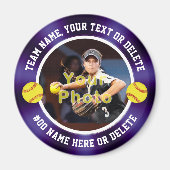 紫と白のソフトボールをテーマにしたパーティーの好意 マグネット (正面)