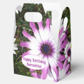 紫と白のデイジー誕生日カスタマイズ可能な名前 フェイバーボックス (オープン)