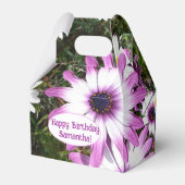 紫と白のデイジー誕生日カスタマイズ可能な名前 フェイバーボックス (正面サイド)