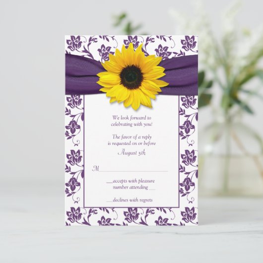 紫と白のフローラダマスク結婚式の返信カード 出欠カード (スタンド正面)