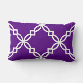 紫と白の大きな華麗な四葉の模様 ランバークッション (裏面)