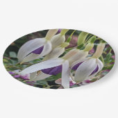 紫と白の明るい赤紫色フローラ ペーパープレート (アングル)