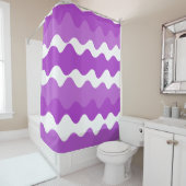 紫と白の水平波パターン シャワーカーテン (インサイチュ)