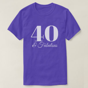 紫と白40と素晴らしいタイポグラフィ Tシャツ