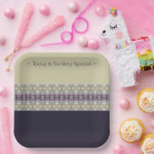 紫と薄いグレーパターン（の模様が）あるスタイリッシュ ペーパープレート (パーティー)