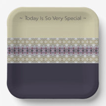 紫と薄いグレーパターン（の模様が）あるスタイリッシュ