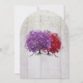 紫と赤いハートの葉の森の木結婚の 招待状 (裏面)