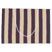 紫と赤面のピンクの線のストライプパターン ラージペーパーバッグ (裏面)