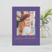 紫と金ゴールドのスクリプトの卒業発表 招待状 (スタンド正面)