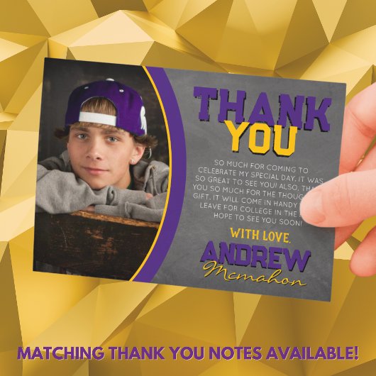 紫と金ゴールドの黒板の卒業発表 招待状