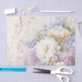 紫と青のアクセントを持つ白いダリア 薄葉紙 (クラフト)