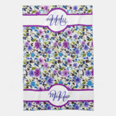 紫と青のフローラ パーソナライズされた キッチンタオル (縦)