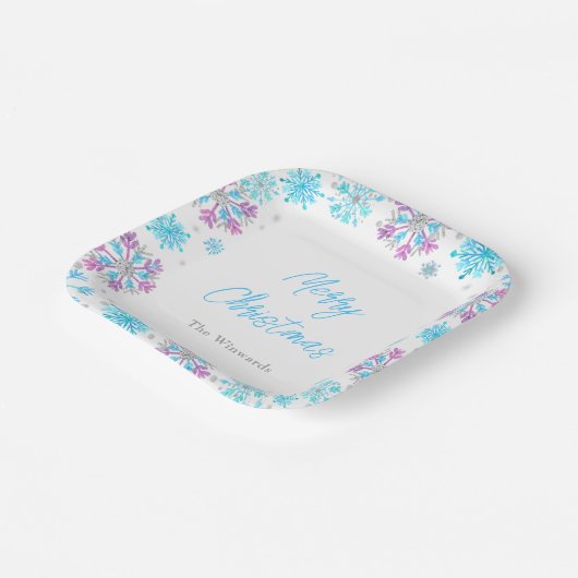 紫と青の雪の結晶クリスマスパーティー ペーパープレート (傾斜あり)