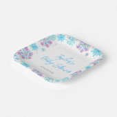 紫と青の雪片ベビーシャワー ペーパープレート (傾斜あり)