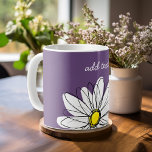 紫と黄のお洒落デイジーカスタム文字 コーヒーマグカップ<br><div class="desc">禅とヒバお洒落スターの芸術作品。名前、モノグラムまたは他の文字を追加でカスタムきる。変更をもし行うには、アクリックートをのまわりにボタンに移す必要カスタマイズがある。</div>
