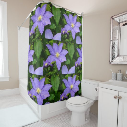 紫と黄色のクレマティス シャワーカーテン (インサイチュ)