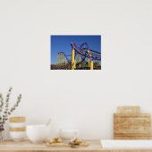 紫と黄色のジェットコースタートラック ポスター (キッチン)