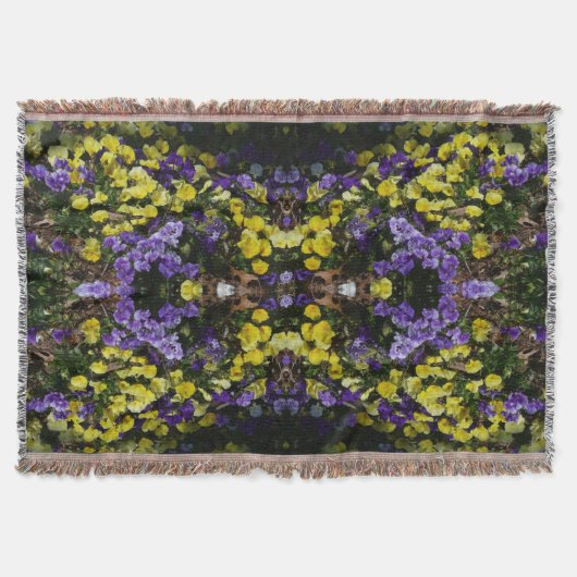紫と黄色のパンジーの丘の斜面 スローブランケット (正面)