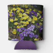 紫と黄色のパンジーの丘の斜面 缶クーラー (裏面)