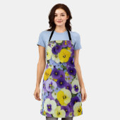 紫と黄色のパンジーの花 エプロン (着用した状態)