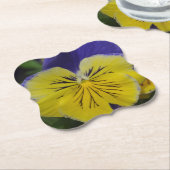 紫と黄色のパンジーの花 ペーパーコースター (アングル)