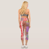 紫と黄色の葉を持つクロスステッチの模様 カプリレギンス (裏面)