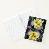 紫と黄色の髭のないアイリスのフローラ ノートブック (内部)