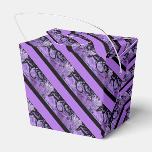 紫と黒のパタストライプのーン取り出し特典ボックス フェイバーボックス (裏面サイド)