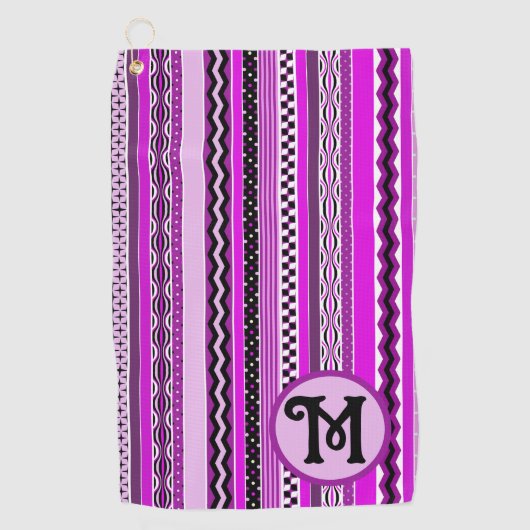 紫と黒のパター遊ンストライプのパーソナライズされた ゴルフタオル (正面)