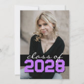 紫と黒のフィルムストリップの卒業発表 招待状 (裏面)