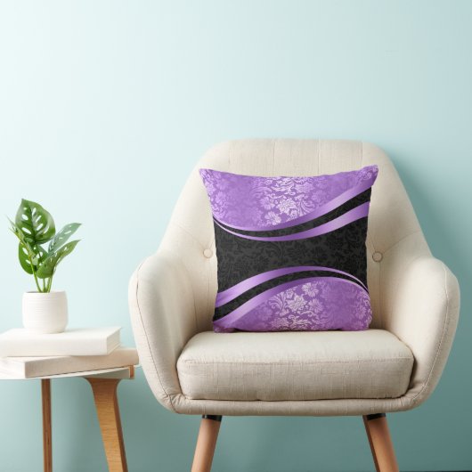 紫と黒の波状のストライプデザイン クッション (椅子)