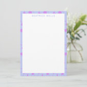 紫のかわいいサッカーボールパターパーソナライズされたン (スタンド正面)