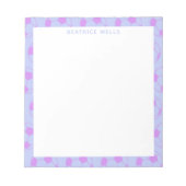 紫のかわいいサッカーボールパターパーソナライズされたン ノートパッド (正面)