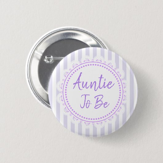 紫のかわいらし叔母はレイシーの赤ちゃんシャワーになる 缶バッジ (正面&裏面)