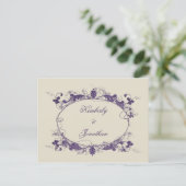 紫のエレガントスクロールフレーム日付の保存 案内ポストカード (スタンド正面)