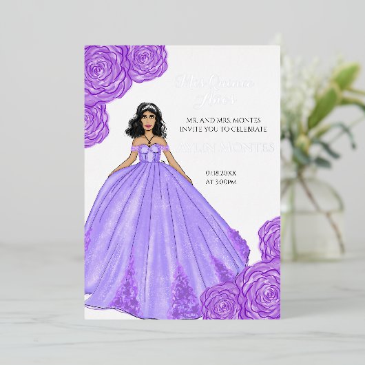 紫のキンセアニェラドレスと花 箔招待状 (立ち正面)