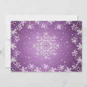 紫のクリスマス·リハーサル·ディナーの雪片 招待状 (裏面)