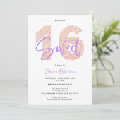 紫のグリッター甘い16スクリプトの誕生日 招待状 (スタンド正面)