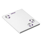 紫のグレーサッカーボールのアクセントパーソナライズされた ノートパッド (アングル)