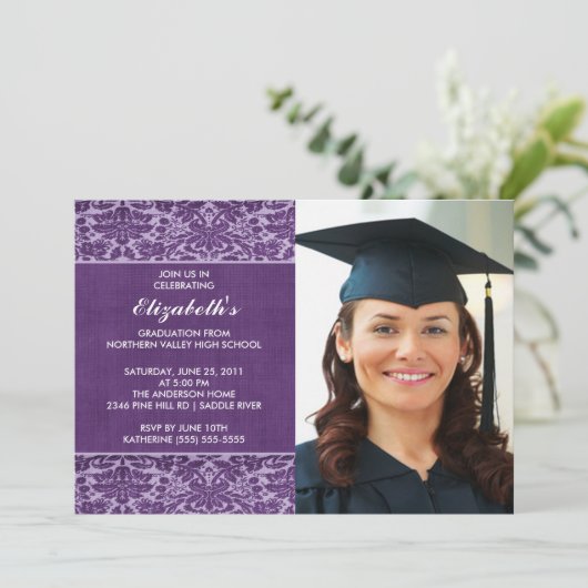 紫のダマスクの卒業招待状と写真 招待状 (スタンド正面)