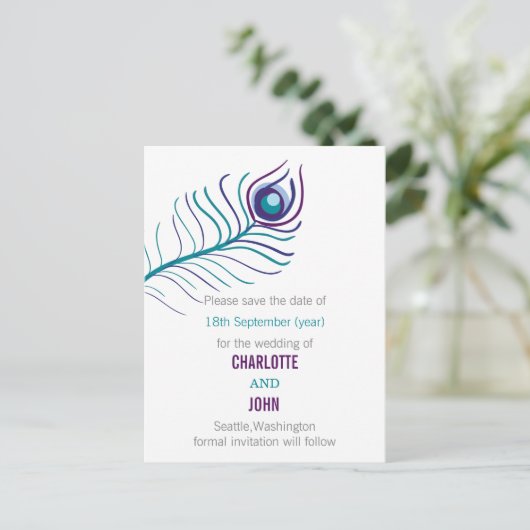 紫のティール(緑がかった色)青い孔雀の結婚式の日付を保存 案内ポストカード (スタンド正面)