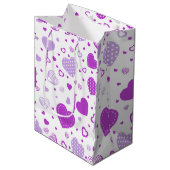 紫のハート白の背景 ミディアムペーパーバッグ (正面アングル)