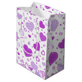紫のハート白の背景 ミディアムペーパーバッグ (裏面アングル)