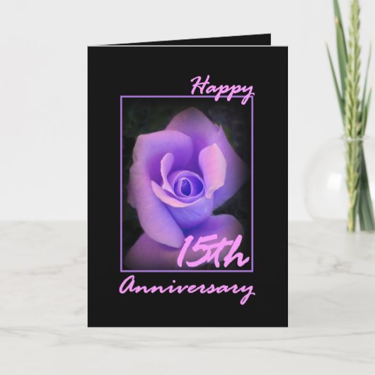紫のバラの花が咲きそうな15周年結婚記念カード カード (正面)