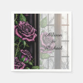 紫のバラザウィンドウ – ゴシックスタイル スタンダードカクテルナプキン (正面)