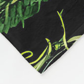 紫のバラザウィンドウ – ゴシックスタイル フリースブランケット (角)