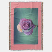 紫のバラ投げ。 スローブランケット (正面縦)