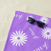 紫のパーソナライズされた花に名前をつける ビーチタオル (インサイチュ)