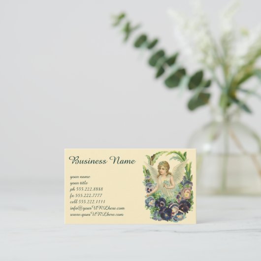 紫のビクトリアンパンジーの花とイースターエンジェル 名刺 (スタンド正面)