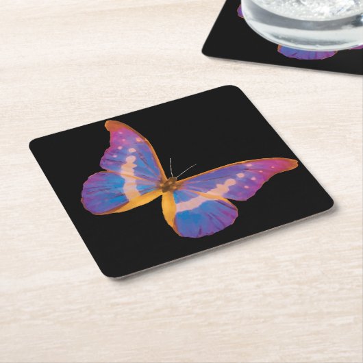 紫のピンクと青の色合いのエキゾチックな蝶 スクエアペーパーコースター (アングル)